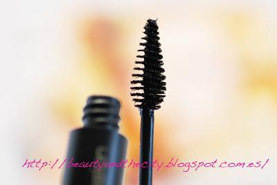 Snow Queen - Ten Image (Cazcarra)