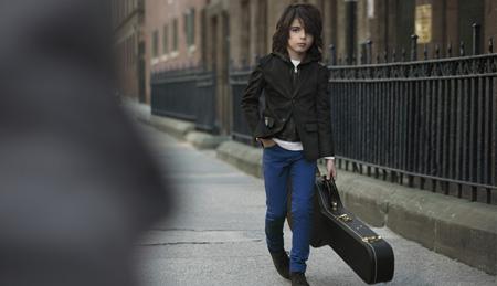 DKNY, moda infantil urbana y rebelde