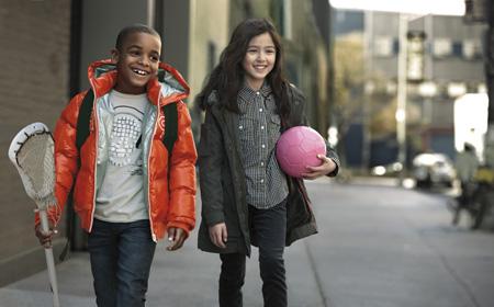 DKNY, moda infantil urbana y rebelde