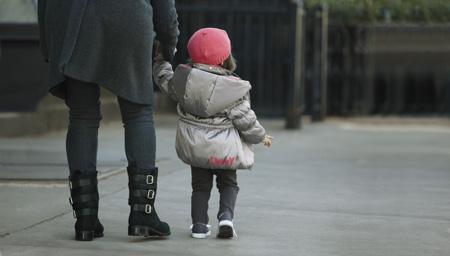 DKNY, moda infantil urbana y rebelde