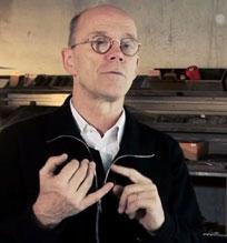 Erik Spiekermann: Putting Back the Face into Typeface (with Spanish Subtitles)
