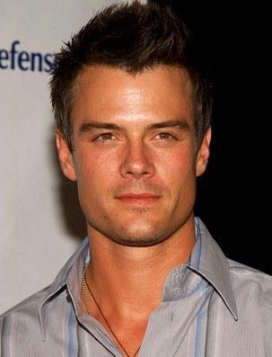 Josh Duhamel podría estar en You’re Not You