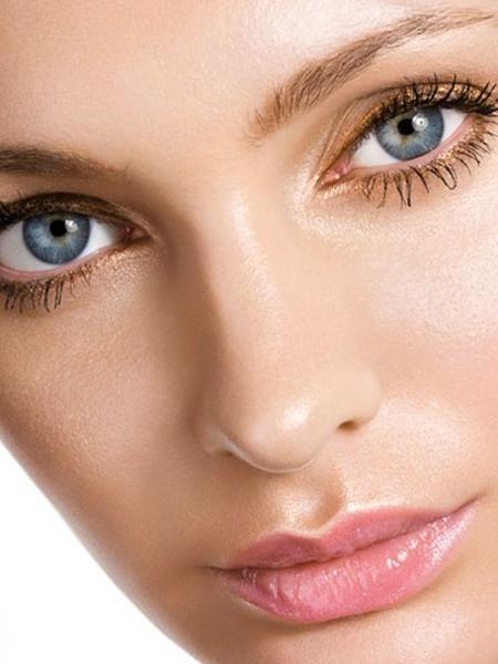 Dos serums de hidratación frente a frente: Caudalie vs Yves Rocher