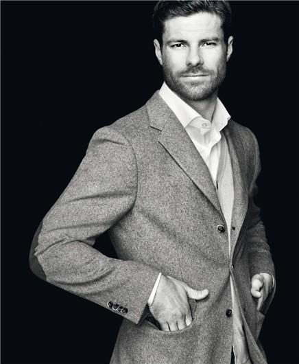 Hombres con Clase: Xabi Alonso para Emidio Tucci