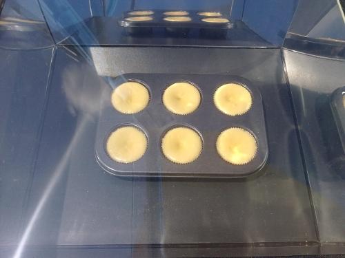 Cupcakes en horno solar con crema de nutella