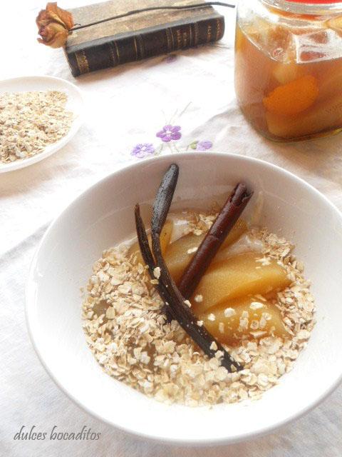 MANZANAS CON VAINILLA Y CANELA PARA EL DESAYUNO