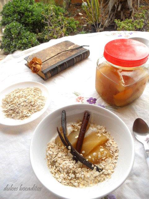 MANZANAS CON VAINILLA Y CANELA PARA EL DESAYUNO
