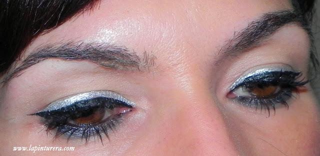 ¿Qué (leches) hago con un eyeliner plata?
