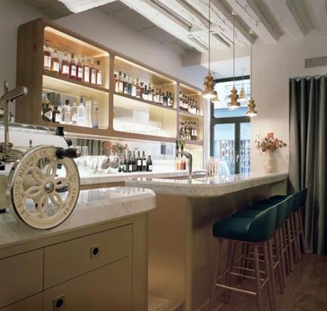 Le Sergent Recruteur by Jaime Hayon