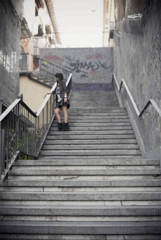 leather skirt likes skull