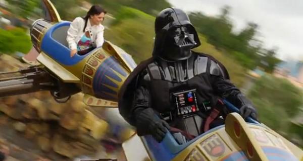 Darth Vader llega a Disneylandia