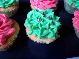 CUPCAKES DECORADOS