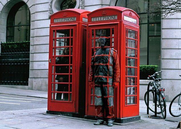 LIU BOLIN: Camuflándose en Arquitectura / Camoflage Works