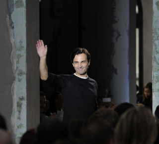 Sorpresa: Nicolas Guesquiere deja Balenciaga