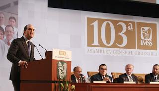 Daniel Karam Toumeh presenta los logros de una administración eficiente en el IMSS