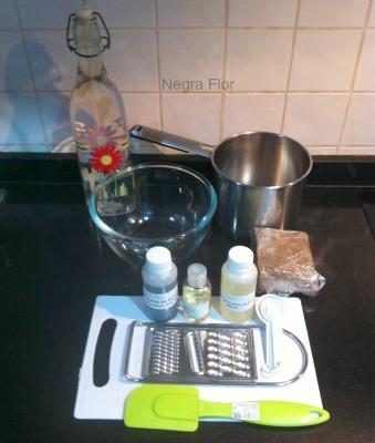 Jabón negro refundido