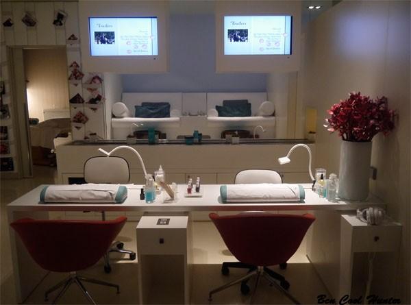 Manicura essie en el Bliss Spa de Barcelona