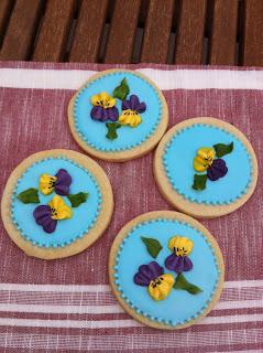 GALLETAS CON VIOLETAS AFRICANAS