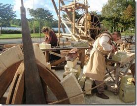 580858_4652244511400_1138253933_n