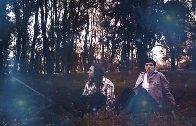 Water Graves – Iridescent / Creatures (2012)