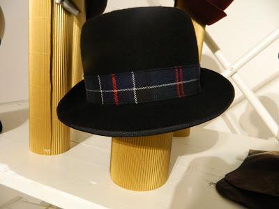 Le Monde Chic News. Hoy: Moda, joyas, coches y políticos.