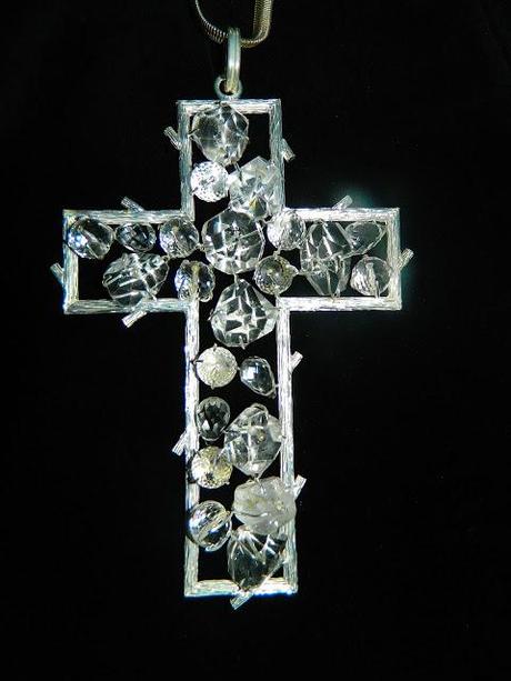 Le Monde Chic News. Hoy: Moda, joyas, coches y políticos.