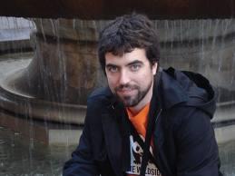 Ante la nueva muerte de hoy en Barakaldo, ya no valen más hipocresías con los desahucios.