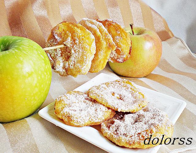 Buñuelos grandes de manzana