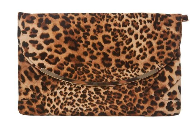 Carla Danelli - Línea Night!