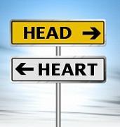 Kahneman pensamiento tipo marketing emocional intuitivo racional head-vs-heart.jpg