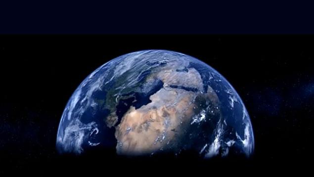 Japonés pone en subasta al planeta Tierra