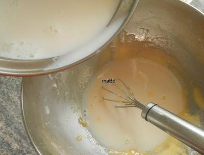 Pestiños de confiteria rellenos de crema pastelera