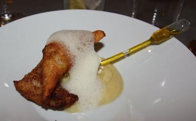 Pestiños de confiteria rellenos de crema pastelera