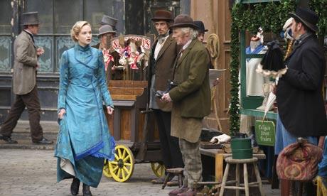 Sofá, manta y series