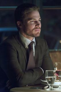 Arrow: Nuevas imágenes de La Cazadora