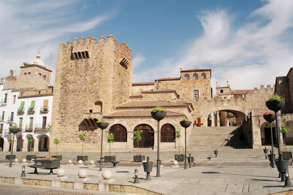 XXV premio de poesía Cáceres patrimonio de la Humanidad