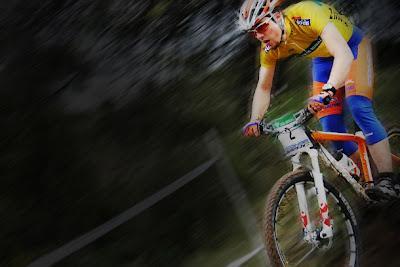 CCR Estella, Latasa vuela en casa. CCR Estella, Latasa vuela en casa.