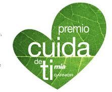 Corrector antimanchas Skin Natural y Premio Cuida de ti Mía y Garnier