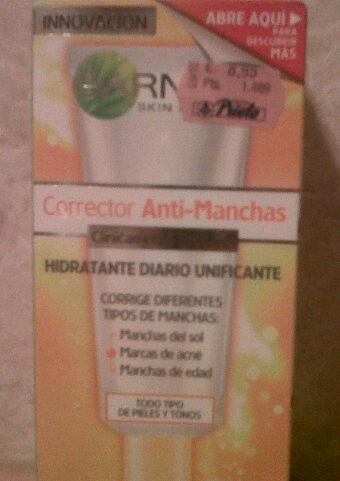 Corrector antimanchas Skin Natural y Premio Cuida de ti Mía y Garnier