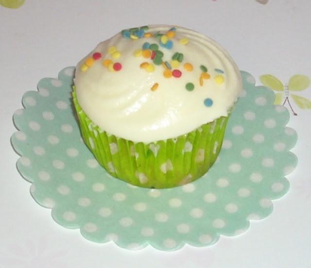 CUPCAKES DE CONFETTI 