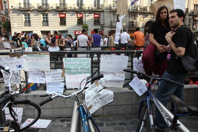 Plaza Solución: la rebelión de las palabras