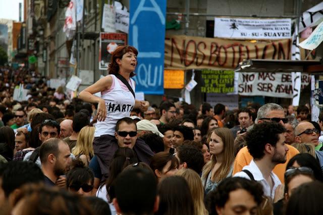 Plaza Solución: la rebelión de las palabras