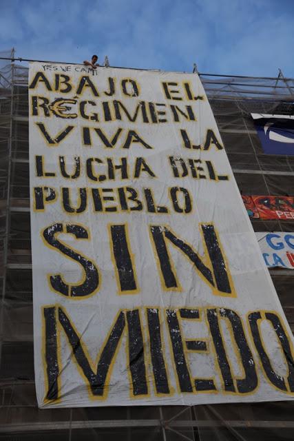 Plaza Solución: la rebelión de las palabras