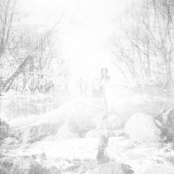 Each Other –  Traces to Nowhere b​/​w Sit Still /  Heavily Spaced (2012)