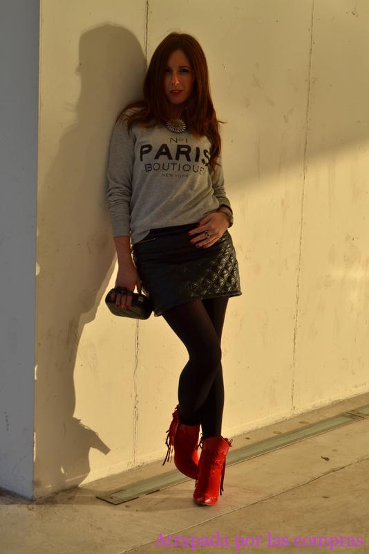 MINIFALDA ACOLCHADA & SUDADERA