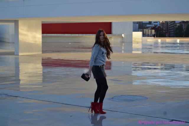 MINIFALDA ACOLCHADA & SUDADERA