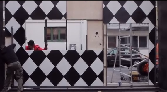 Se les cayó la pared