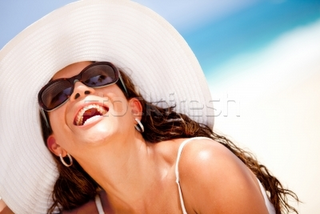 PROTEGE LOS OJOS DEL SOL