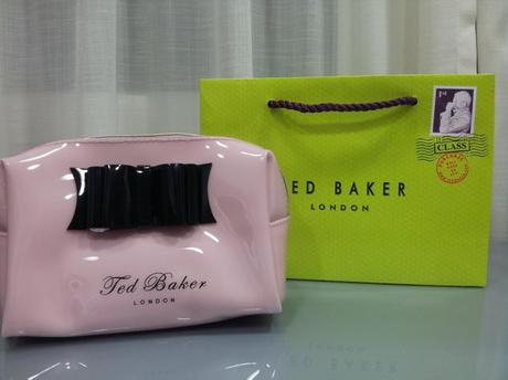 El regalo de TED BAKER London