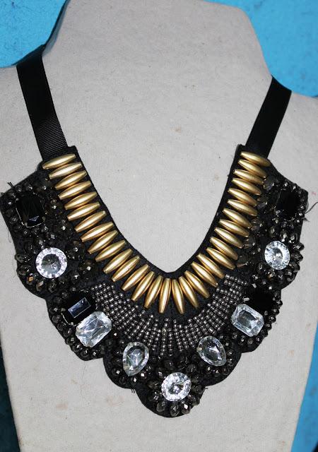 Collares Babero II